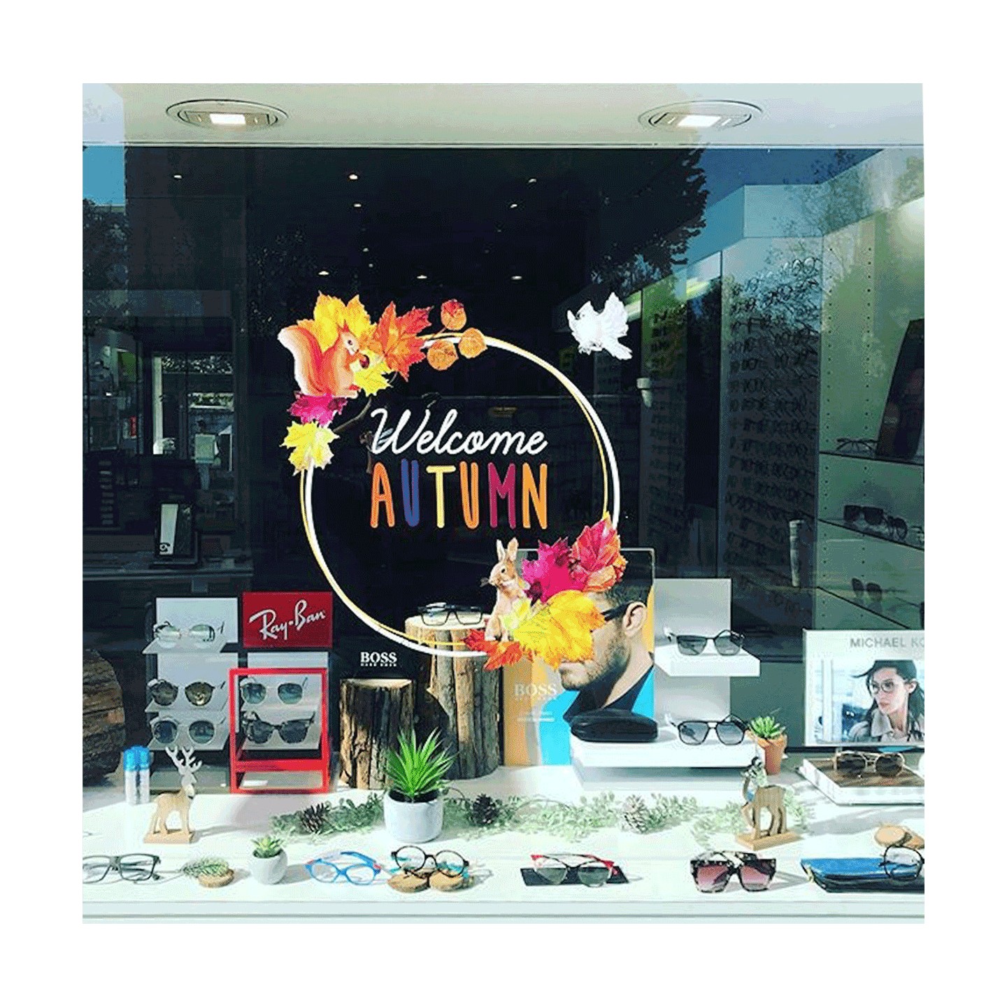 Sticker couronne animaux d'automne vitres boutique adhesif decoration ecureuil lapin lettrage mode 